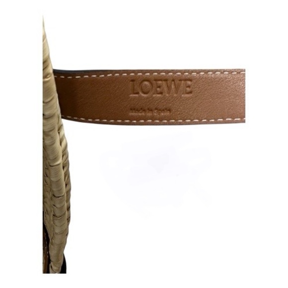 Loewe x Paula’s Ibiza Basket Bag in Palm Leaf with Leather Handles - Picture 9 of 16